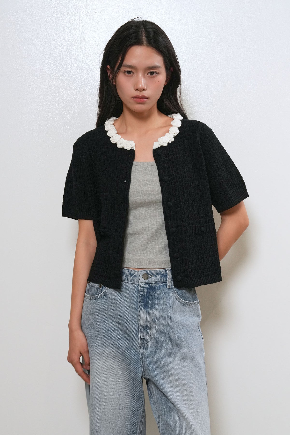 General Idea Flower Applique Cotton Cardigan Black