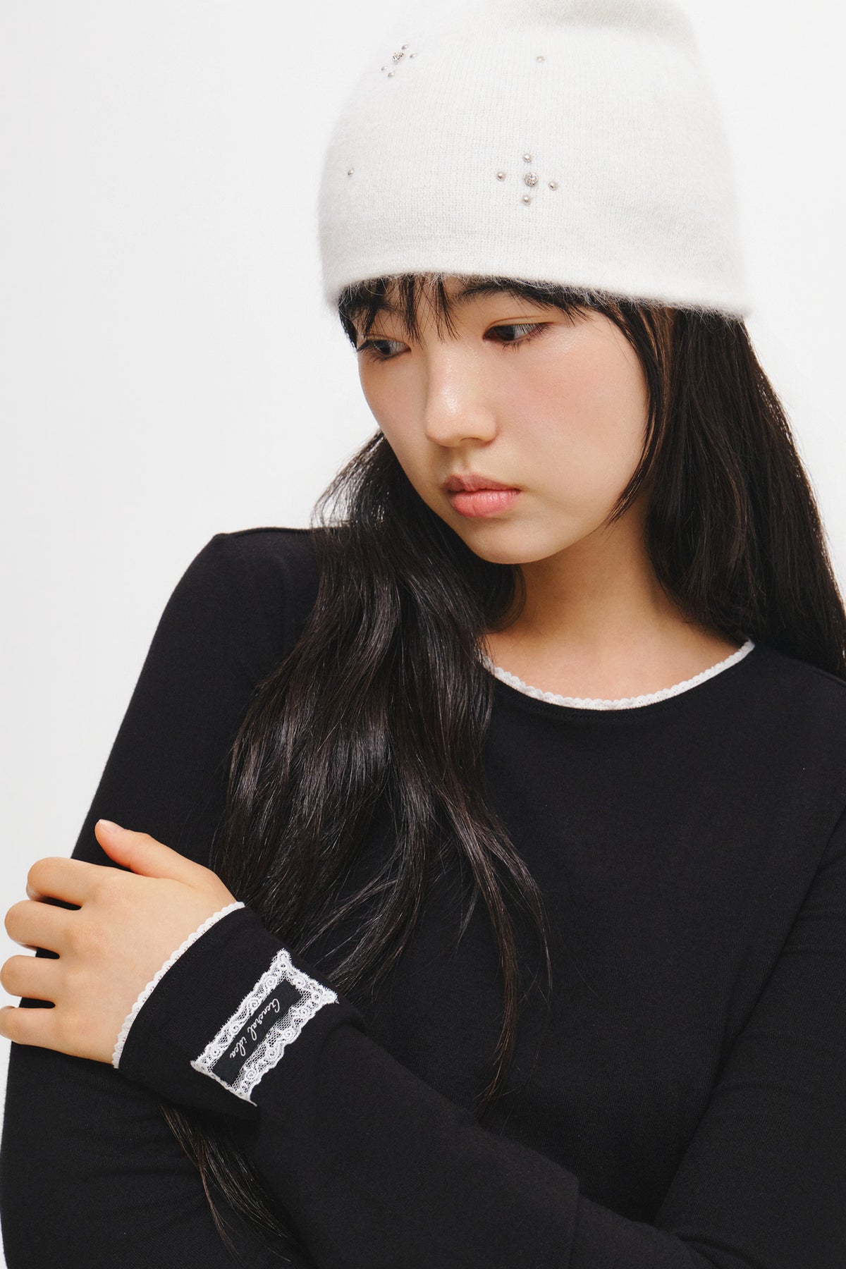 General Idea Lace Round Neck T-Shirt Black detail 3