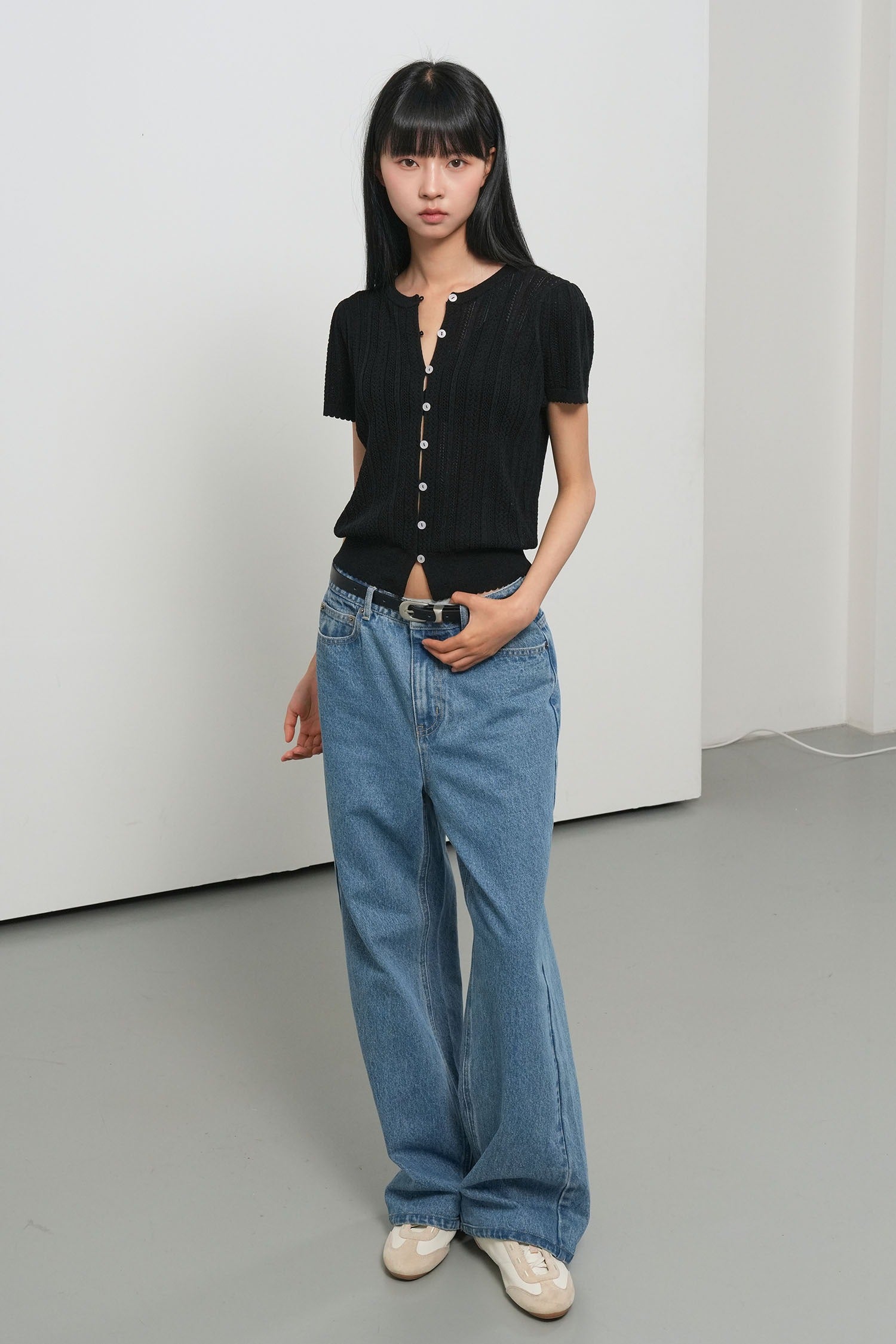 [General Idea] Punching Scallop Half Cardigan / Black