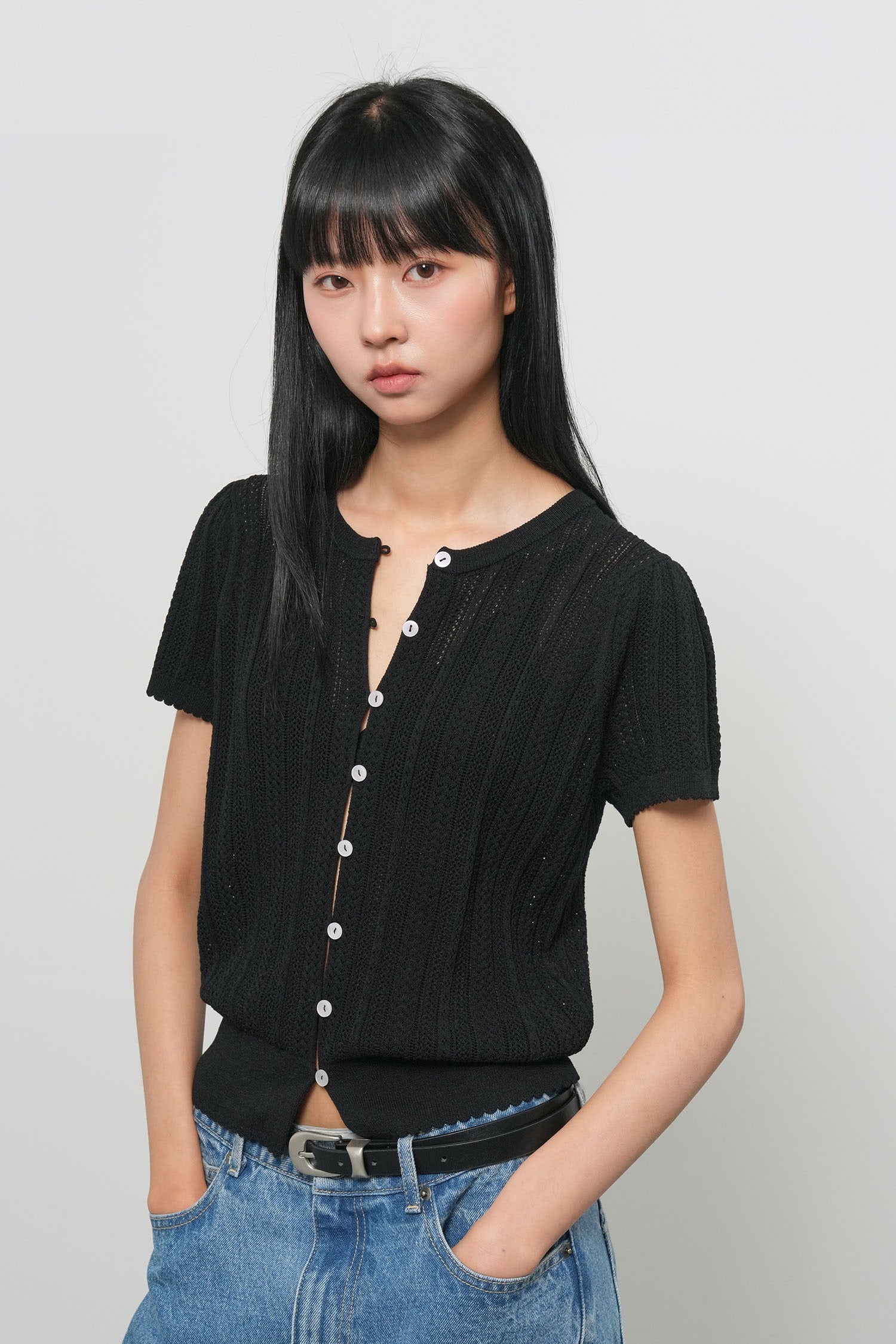 [General Idea] Punching Scallop Half Cardigan / Black