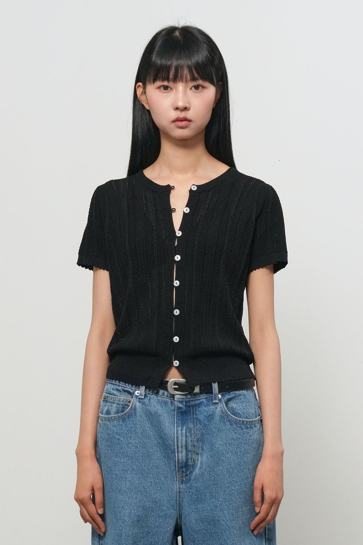 General Idea Punching Scallop Half Cardigan Black