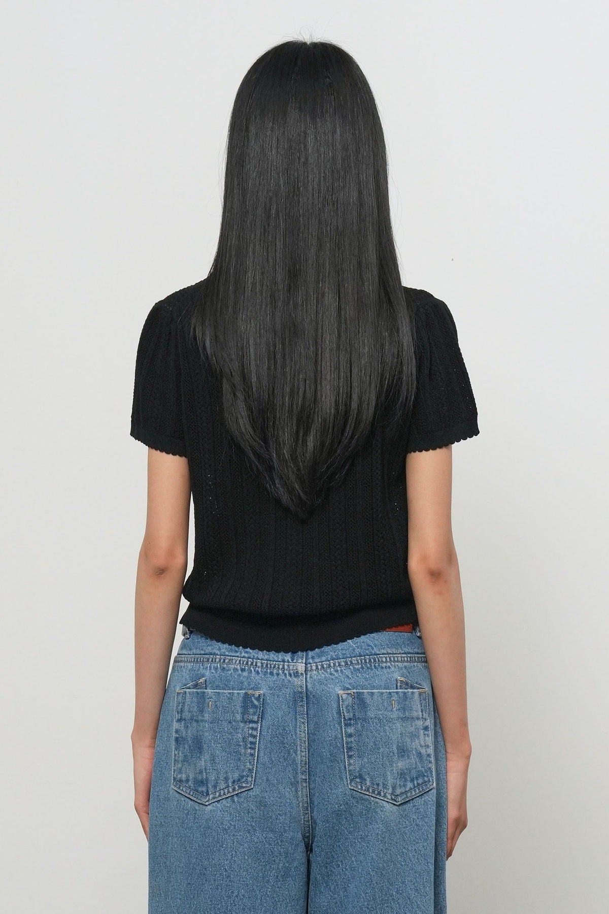 General Idea Punching Scallop Half Cardigan Black detail 1
